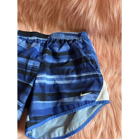 Nike Girls Dri Fit Blue Multi Colored Shorts Kids Size Large - Picture 3 of 7